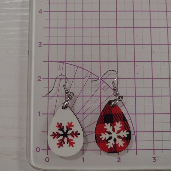 2 pr Snowflake and Snowman teardrop earring set - Picture 2 of 3